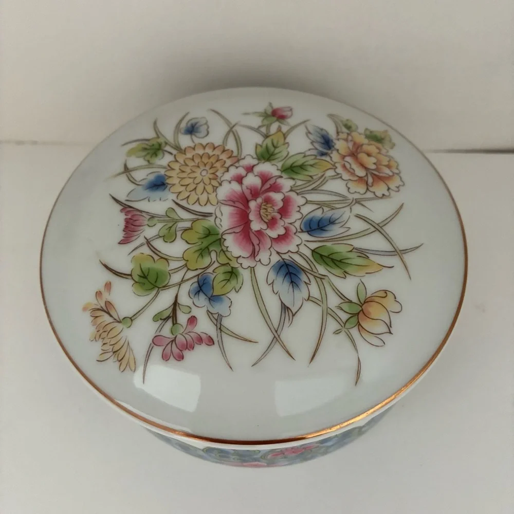 NWT Vintage Laudel for Macys Porcelain Made in Japan Tea/Candy/Trinket Box w Lid